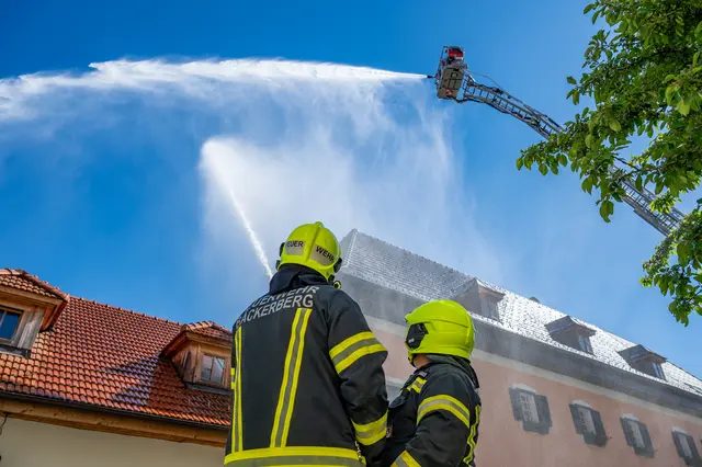 150 Kameraden probten den Ernstfall