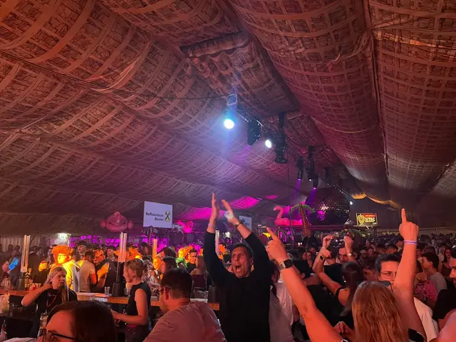 Mit Musik, Festivalstimmung und tausenden Gästen verwandelten die Pfingstdays Mürzhofen das Festgelände erneut in eine große Partyzone. | Foto: Sophie Gruber