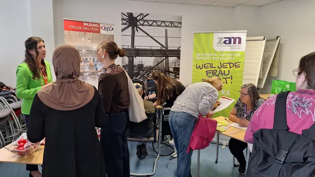 Teilnehmerinnen konnten sich informieren  | Foto: Katrin Stiper-Mauhart