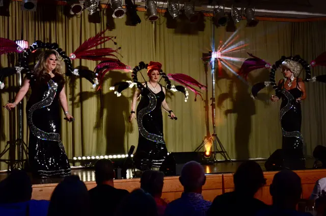 Travestie-Show der Extraklasse- Die „Manne“ -quins“ gastierten in Bad Erlach