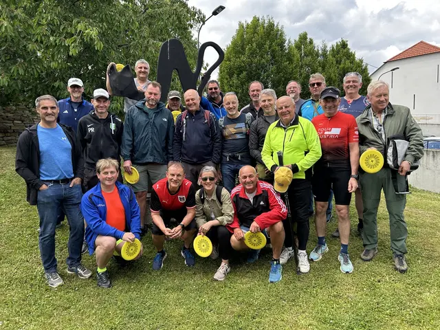 Der Polizeisportverein Mistelbach lud zum Wandern und Discgolf nach Poysdorf ein