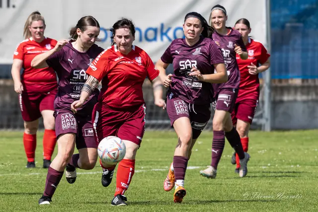 Im Bild: Tini Engelhart (rot), die nach langer Pause ihr Comeback feierte und dabei eine durchaus gelungene Rückkehr zeigte. | Foto: Thomas Navratil