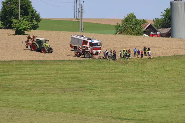 Traktorunfall in Neukirchen geht glimpflich aus