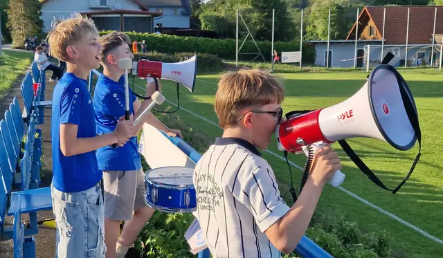 Der Fanklub des SV Hausmannstätten trieb das Team in Tobelbad zum Sieg. | Foto: SV