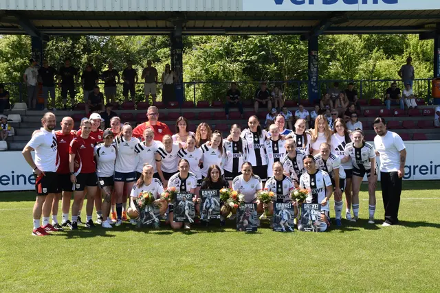 LASK Linz verabschiedete sechs Spielerinnen vor dem Spielbeginn. | Foto: MeinBezirk/Michael Strini