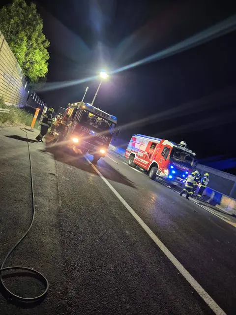 Einsatzfahrzeuge auf S36