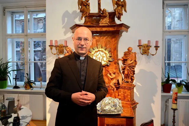Dompfarrer Toni Faber steht kurz vor seinem Ruhestand.  | Foto: Markus Spitzauer/MeinBezirk