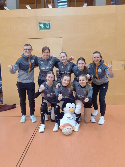 Mit der U16 in der Hallensaison 2024/25 | Foto: Kerstin Schartmüller