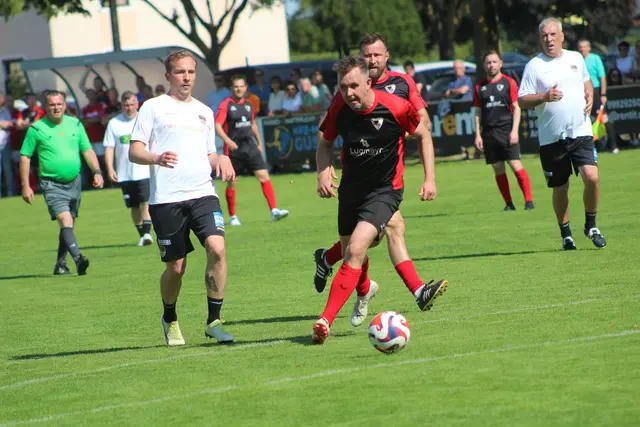 Oldstars Union Naarn - Team Copa Pele | Foto: MeinBezirk Perg/Köck
