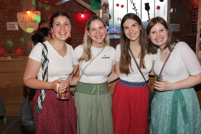 Lea, Anja, Alex und Karo | Foto: Sona Hasoyan