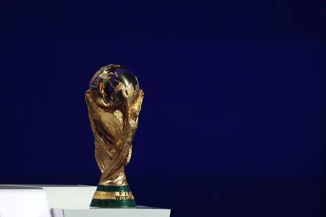 Umfrage: Die Fußball-WM 2026 dürfte in Österreich deutlich mehr Menschen begeistern als das Turnier in Katar. Die FIFA selbst bleibt jedoch stark in der Kritik. | Foto: APA-Images / AFP / DAN MULLAN