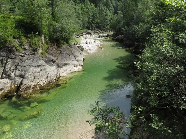 Die Brandenberger Ache stellt eine größere Hochwassergefahr für Kramsach dar. Die Gemeinde treibt hier nun den Hochwasserschutz voran. | Foto: ZOOM-Tirol