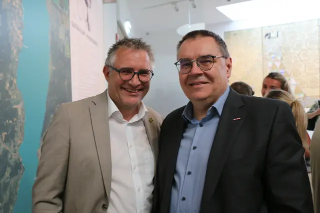 Bürgermeister Gerald Egger und WKO-Bezirksstellenleiter Josef Renner. | Foto: MeinBezirk/Maria Rabl