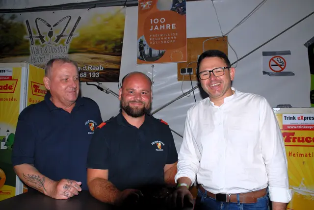 Ortsfeuerwehrkommandant Hauptbrandinspektor Stefan Pirchheim konnte unter den zahlreichen Festgästen auch Bürgermeister Franz Nöhrer begrüssen 