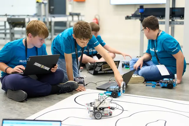 Intensive Vorbereitung im Unterricht: An der Mittelschule Lebring wurde gezielt an Konstruktion, Programmierung und Strategie gefeilt. | Foto: MS Lebring