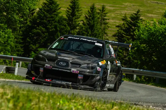 Reinhold Taus im Subaru | Foto: HillClimbFans