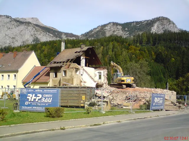 Rückbau eines Gebäudes am Kriechbaumweg. | Foto: Stadtgemeinde Eisenerz