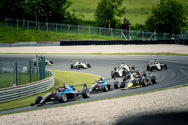 Formel-Nachwuchs in der F4. | Foto: Manuel Mackinger/IGMS 