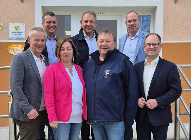 BGM Martin Leonhardsberger (Mank), BGM Johannes Zuser (Hürm), BGM Gerlinde Muhr (Bischofstetten), BGM Manfred Roitner (Kilb), BGM Leopold Gruber-Doberer (Ruprechtshofen), VizeBGM Christian Reichel (Bischofstetten), und BGM Günther Pfeiffer (Texingtal). | Foto: Marktgemeinde Bischofstetten