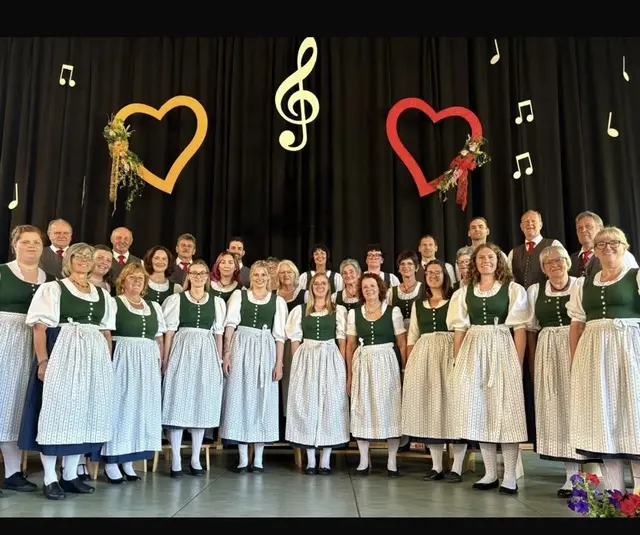 Beim Sommerkonzert des Volksliedchors Himmelberg werden auch musikalische Gäste im Kultursaal Himmelberg erwartet. | Foto: Volksliedchor Himmelberg