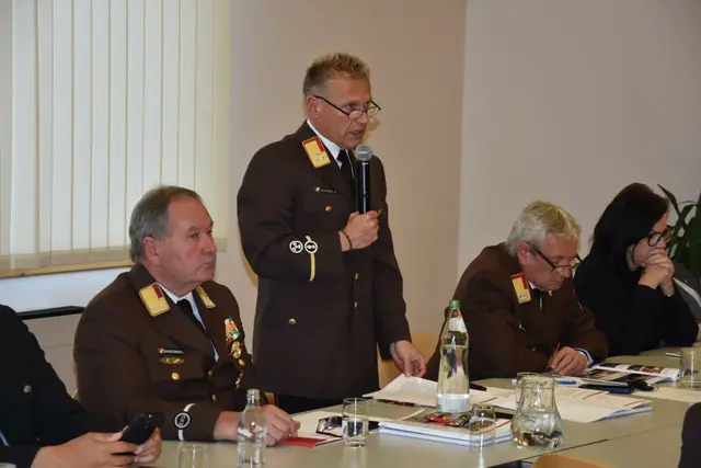 LFR Rudolf Schober bedankte sich bei sämtlichen Anwesenden für die Ausrichtung des Bereichsfeuerwehrtages in Freßnitz | Foto: BFVMZ Pusterhofer