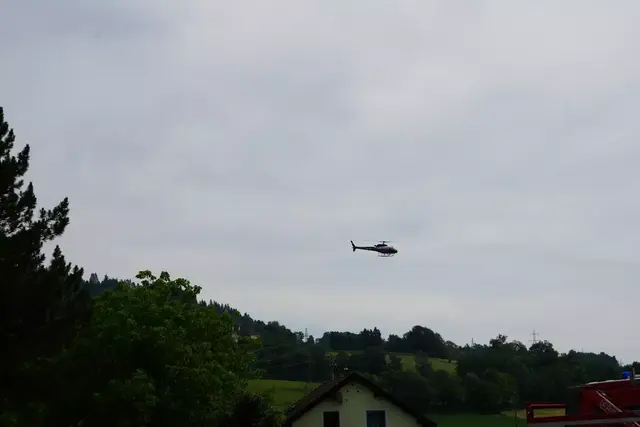 Der 58-Jährige habe schließlich durch den Polizeihubschrauber geortet werden können. (Symbolfoto)  | Foto: MeinBezirk/Evelyn Wanz