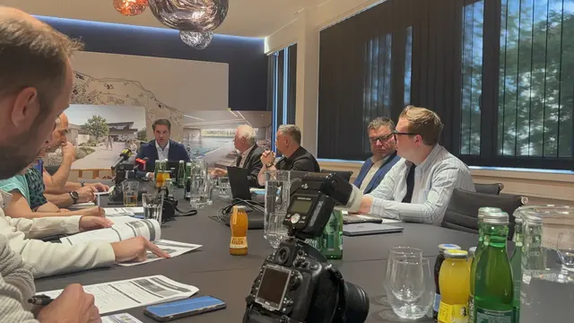 Am 4. Mai wurde das Großprojekt Wörgler Regionalbad in einer Pressekonferenz präsentiert.  | Foto: Martina Obertimpfler 