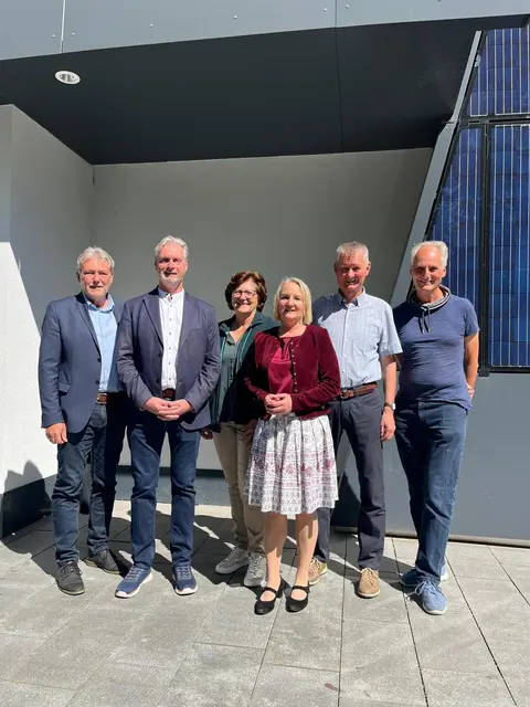 Der neu gewählte Vorstand der SPÖ Ortsgruppe Kirchberg: Bürgermeister Helmut Berger, Vize-Bürgermeister Josef Eisenmann, Barbara Berger, die neue Ortschefin LA Claudia Hagsteiner, Hannes Kobler und Sebastian Hagsteiner (v. li.). | Foto: SPÖ OG Kirchberg