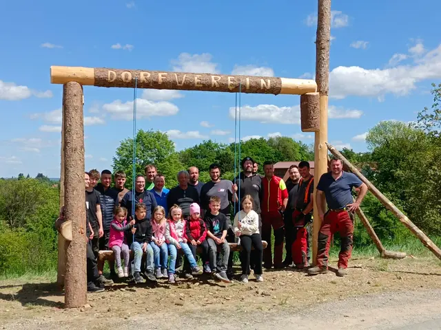 Ein verdienter zweiter Platz: Kitzeck schaukelte heuer mit dem "verkürzten" Maibaum in den Mai. | Foto: Gemeinde Kitzeck