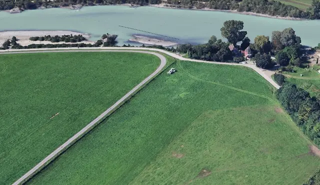 Ärger und viele offenen Fragen: Konkret geht es um Partys im Bereich beim „roten Haus“ direkt am Inn bei Kranebitten.  | Foto: googleearth