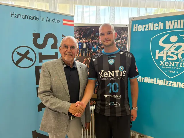 HSG-Präsident Otto Kresch holte den begehrten Rückraumspieler Tumi Rùnarsson. | Foto: HSG Xentis