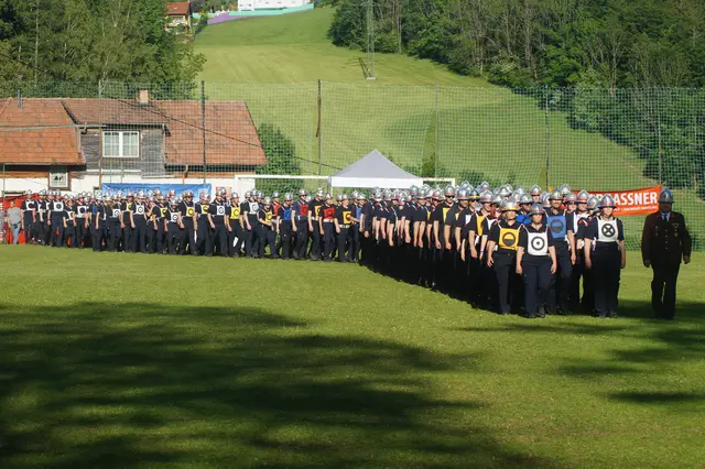 Aufmarsch der Wettkampfgruppen. | Foto: AFKDO Gloggnitz, ASB Jürgen Wittine