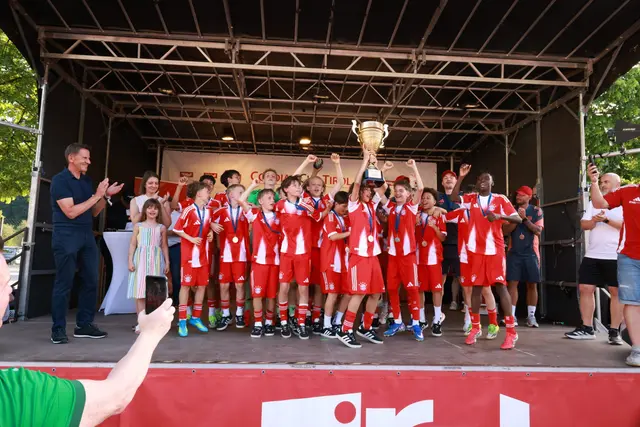 Großer Jubel bei den Gewinnern der U13-Klasse. | Foto: Cordial Cup