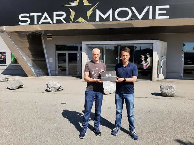Starmovie Regau spendete Strom im Wert von 1.700 Euro