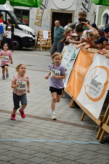 Foto: Ganglberger Sophie und Theresa