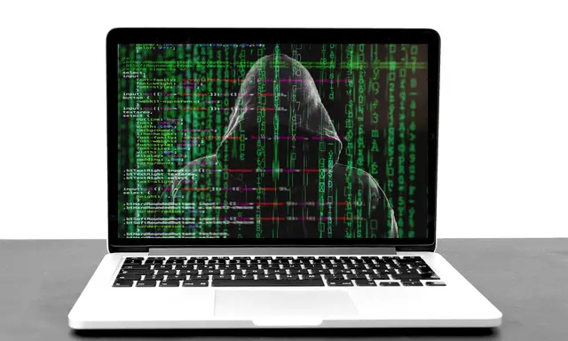 Eine junge Frau wurde in Innsbruck Opfer eines Internetbetrugs über einen Messengerdienst. Die versprochene Rückzahlung blieb trotz mehrerer Überweisungen aus. | Foto: pixabay/vickygharat