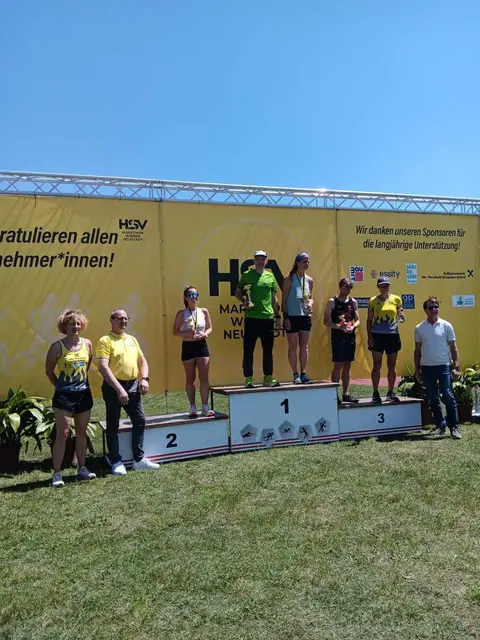 Alex Artner beim 10.000-Meter-Lauf in Wiener Neustadt (35:59,9 Minuten, 2. Platz gesamt, 1. Platz M40). | Foto: LAC Unlimited