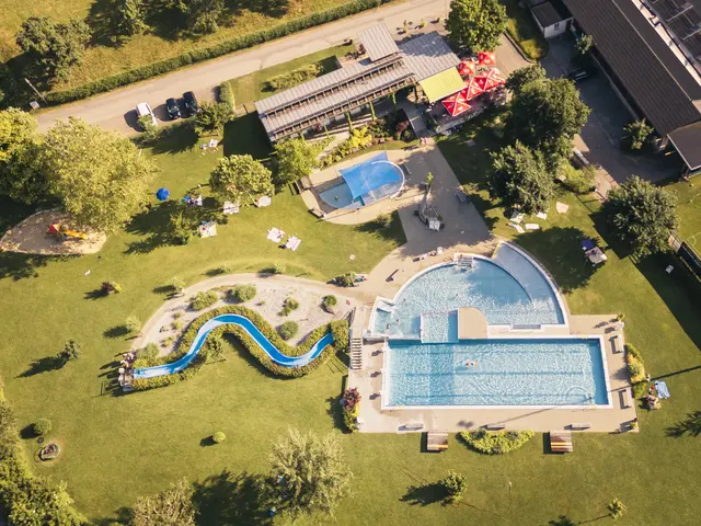 Die Gemeinde St. Martin investierte viel Geld in den Technikraum des Freibades. | Foto: Niki Hartl