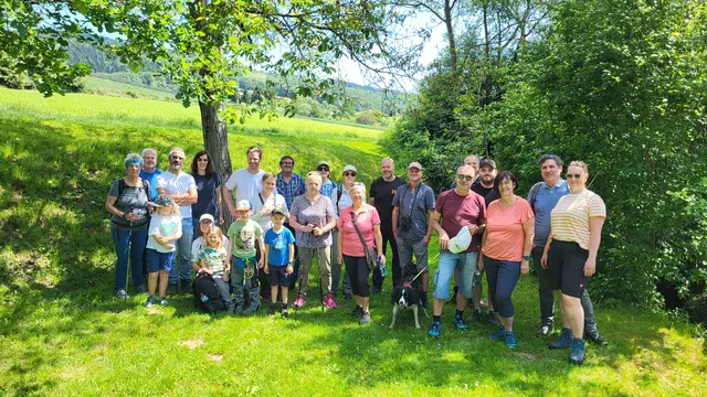 Zahlreiche Naturfreunde erkundeten bei der Exkursion die Landschaft rund um den Zenobach. | Foto: Region Dunkelsteinerwald