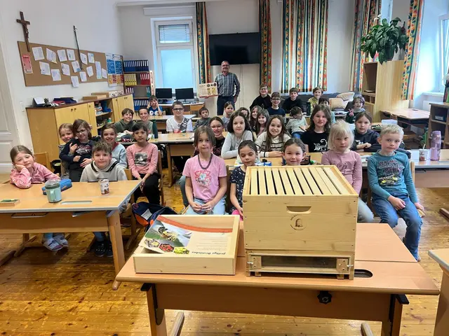 Der Imkerverein besuchte die Volksschule. | Foto: Imkerverein
