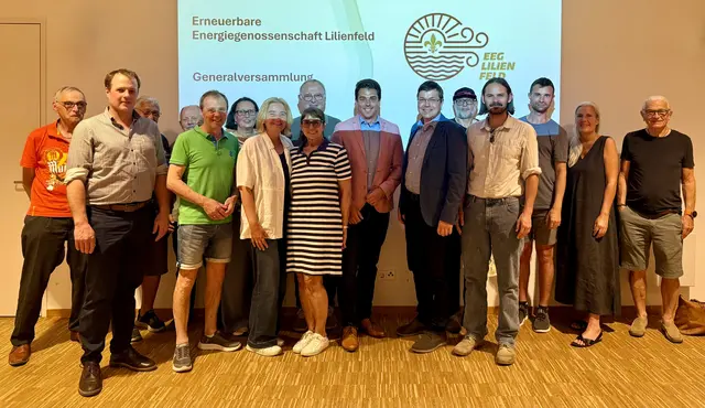 Der Einladung zur ersten statutarischen Generalversammlung der EEG Lilienfeld ins Gemeindeamt Lilienfeld durch Obmann Bürgermeister Manuel Aichberger sowie den Vorstandsmitgliedern Michael Renz und Thomas Gravogl, sind neben einigen Lilienfeldern auch Genossenschaftsmitglieder aus Traisen, Eschenau oder St. Veit gefolgt. | Foto: EEG Lilienfeld