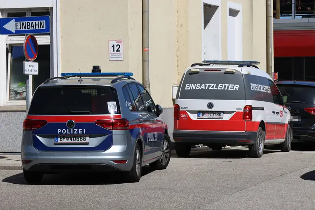 Ein Großaufgebot an Einsatzkräften war vor Ort. | Foto: laumat.at