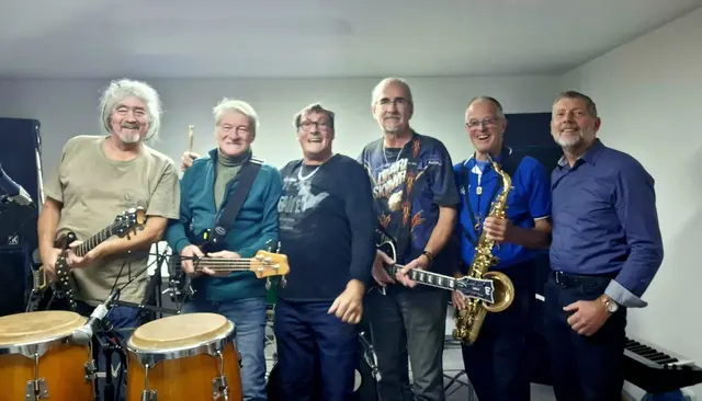 Wer klassische Hadern sucht, ist bei den PensionsShock Blasters an der falschen Adresse. Hier gibt es Rockhits, die nicht jede Coverband spielt. | Foto: Privat