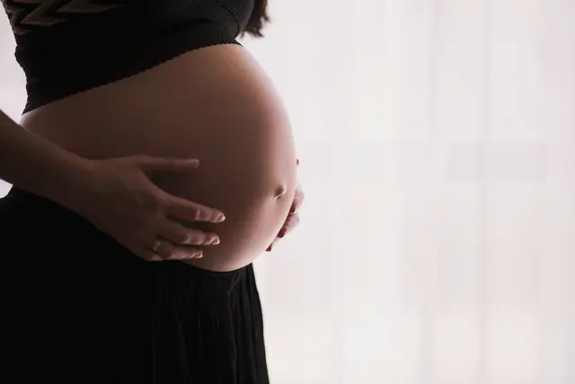 Familienbegleiterinnen der Frühen Hilfen beraten und entlasten Eltern in herausfordernden Lebenssituationen. | Foto: unsplash / freestocks