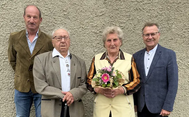 Josef Mammerler feierte seinen 90.Geburtstag - alle kamen und gratulierten.  | Foto: Gemeinde