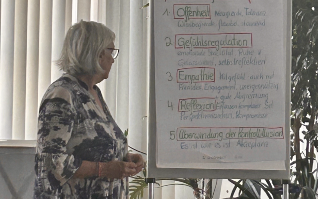 Heidi Smolka referierte mit beeindruckendem Wissen im Festsaal in Eggenburg. | Foto: Privat