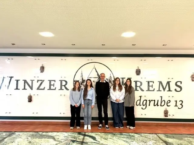 HAK Ybbs: Präsentation der Betriebserkundungen der 2AK und 2BK mit anschließendem Geschäftsessen im Babenbergerhof am Businessday, 20. Mai 2026