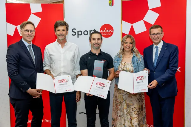 Die drei Landessieger: Platz 1 Andreas Braun, Platz 2 Gerhard Heßl, Platz 3 Katrin Mindl | Foto: MeinBezirk OÖ/Pils
