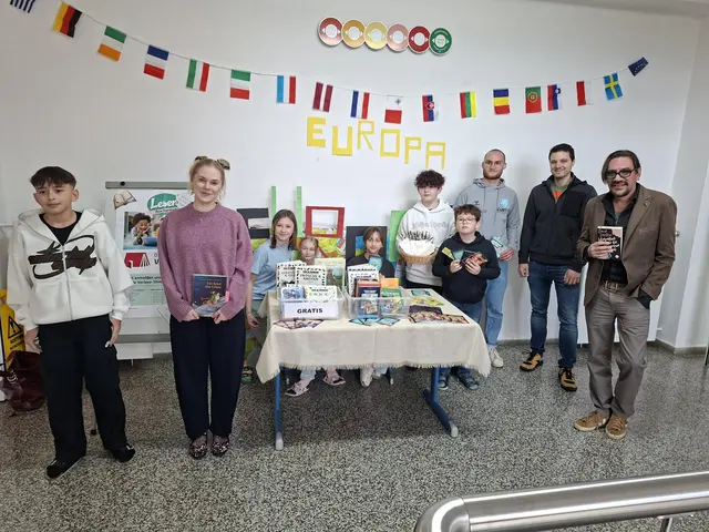 Valentina Ober, Paul Kreidl und Christian Stani waren die Stars beim Vorlesetag in der Mittelschule Köflach. | Foto: Mittelschule Köflach