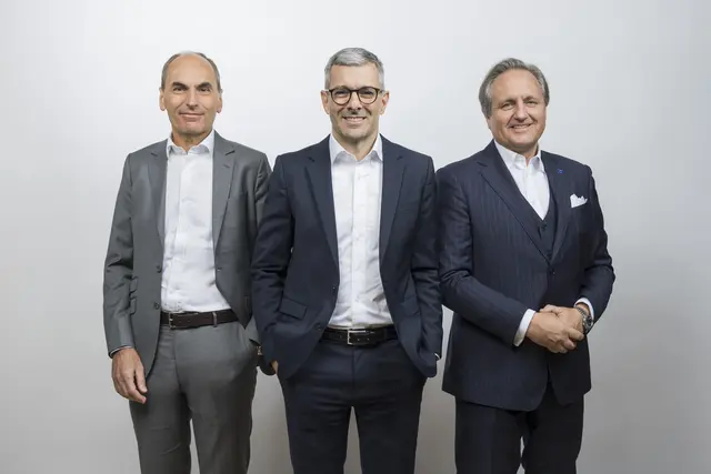 Georg Kasperkovitz (l.) wird Vorstandsvorsitzender, Mathias Breuer und Christian Skilich (v.l.) bleiben weiterhin in ihren Vorstandsfunktionen. | Foto: Lenzing AG